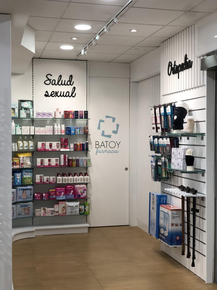 7 Farmacia Batoy Interior